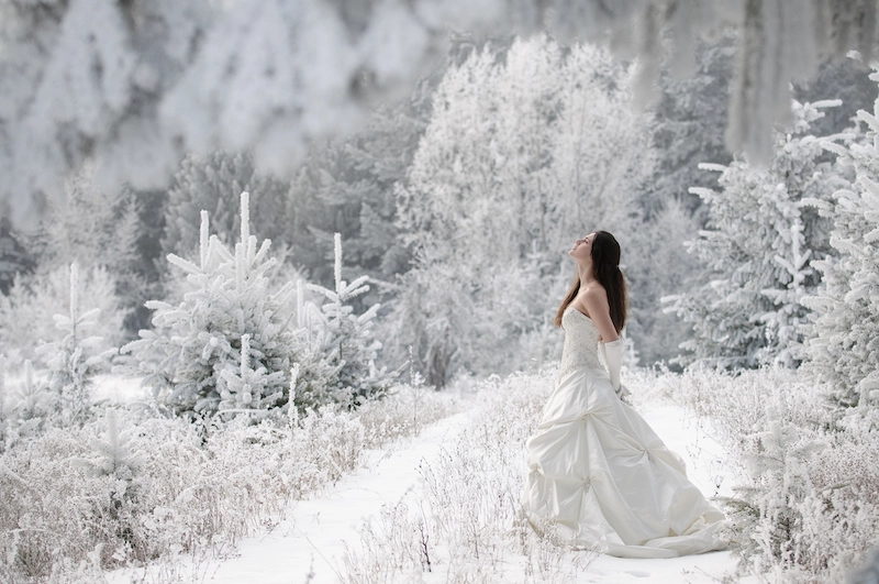 Portrait photography of a woman in the snow