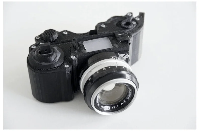 Camera made out of 3D printed plastic elements