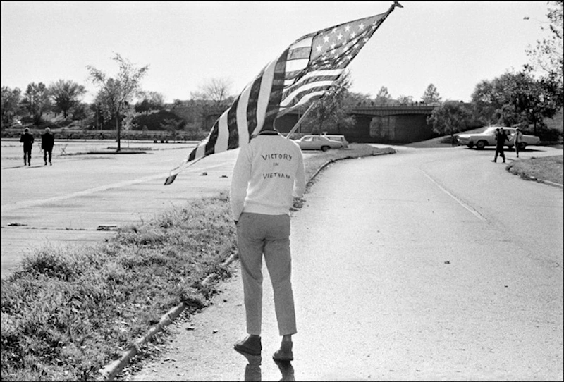 Through the Lens of Love and Peace: Elliott Landy - 21